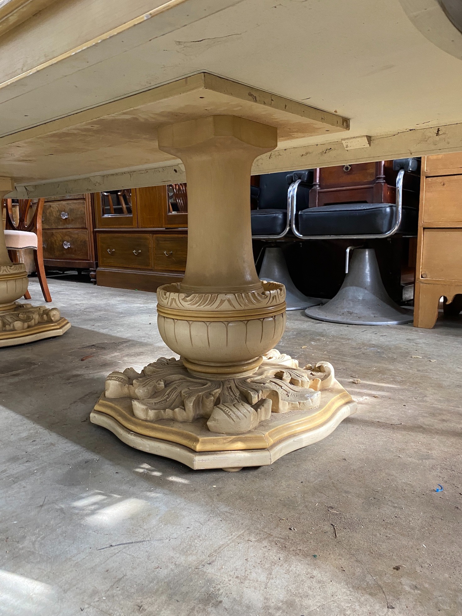 An Italian painted rectangular dining table, length 270cm, depth 110cm, height 75cm